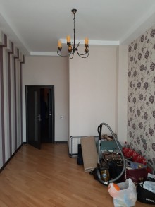 Satılır Yeni Tikili, Yasamal.r, İnşaatçılar.m-11