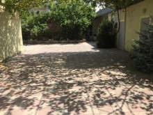 Satılır Həyət evi, Binəqədi.r, 8-ci mikrorayon, Azadlıq.m-2
