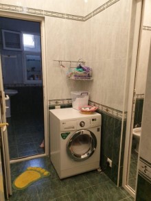 Satılır Həyət evi, Binəqədi.r, 8-ci mikrorayon, Azadlıq.m-8