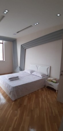 Satılır Yeni Tikili, Nəsimi.r, Gənclik.m-10