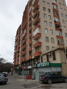 Satılır Yeni Tikili, Binəqədi.r, 8-ci mikrorayon, Azadlıq.m-13