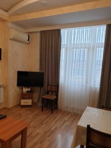 Satılır Yeni Tikili, Binəqədi.r, 8-ci mikrorayon, Azadlıq.m-19