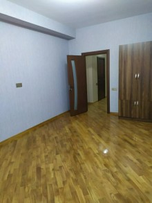 Satılır Yeni Tikili, Xətai.r, Xətai.m-8
