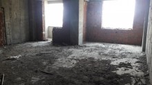 Satılır Yeni Tikili, Binəqədi.r, 8-ci mikrorayon, Azadlıq.m-3