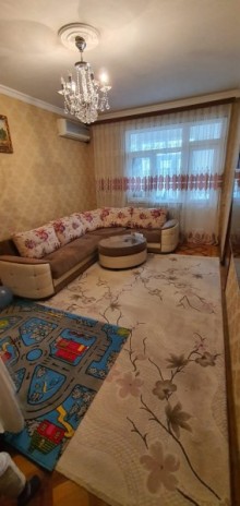 Satılır Köhnə Tikili, Binəqədi.r, 7-ci mikrorayon, Dərnəgül.m-1