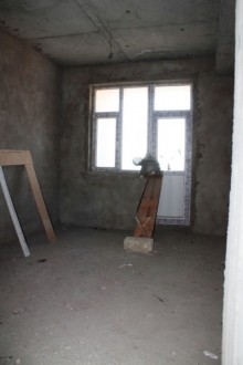 Satılır Yeni Tikili, Binəqədi.r, 9-cu mikrorayon, Memar Əcəmi.m-9