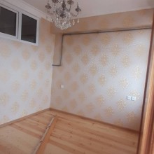 Satılır Yeni Tikili, Nizami.r, Xalqlar Dostluğu m..m-4