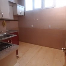 Satılır Yeni Tikili, Nizami.r, Xalqlar Dostluğu m..m-9