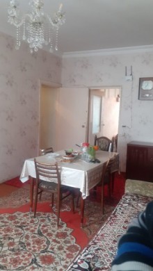 Satılır Köhnə Tikili, Nəsimi.r, 4-cü mikrorayon, Memar Əcəmi.m-3