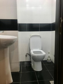 Satılır Yeni Tikili, Nizami.r, Qara Qarayev.m-10