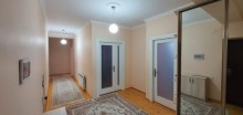 Satılır Yeni Tikili, Binəqədi.r, 7-ci mikrorayon, Azadlıq.m-10
