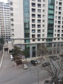 Satılır Köhnə Tikili, Yasamal.r, Elmlər Akademiyası.m-10