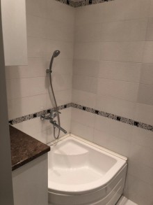 Satılır Yeni Tikili, Yasamal.r, Elmlər Akademiyası.m-17