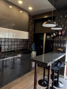 Satılır Yeni Tikili, Yasamal.r, Elmlər Akademiyası.m-5