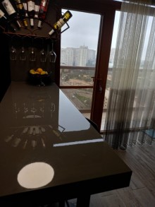 Satılır Yeni Tikili, Yasamal.r, Elmlər Akademiyası.m-10