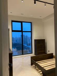 Satılır Yeni Tikili, Nəsimi.r, 28 May.m-14