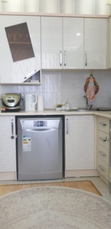 Satılır Yeni Tikili, Binəqədi.r, 9-cu mikrorayon, Nəsimi.m-8
