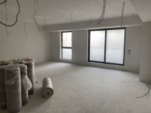 Satılır Yeni Tikili, Nəsimi.r-5