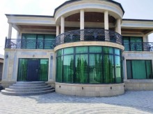 Bilgəh qəsəbəsində dənizə yaxın daimi yaşamaq üçün münasib villa, -1