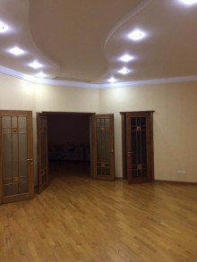 Satılır Yeni Tikili, Səbail.r, Sahil.m-8
