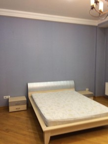 Satılır Yeni Tikili, Səbail.r, Sahil.m-11