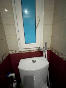 Satılır Köhnə Tikili, Nəsimi.r, 4-cü mikrorayon, Memar Əcəmi.m-10