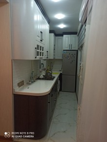 Satılır Köhnə Tikili, Xətai.r, Əhmədli, Əhmədli.m-11
