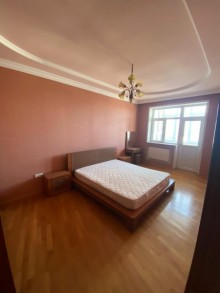 Satılır Yeni Tikili, Sabunçu.r, Bakıxanov-11
