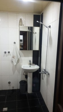 Satılır Yeni Tikili, Səbail.r, Badamdar, Elmlər Akademiyası.m-10