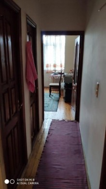 Satılır Köhnə Tikili, Binəqədi.r, 7-ci mikrorayon, Azadlıq.m-4