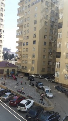 Satılır Yeni Tikili, Xırdalan.ş-1