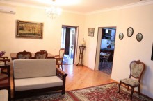 Mərdəkanda 3 mərtəbəli həyət evi, -9