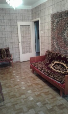 Satılır Köhnə Tikili, Xətai.r, Əhmədli, Əhmədli.m-4
