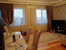 Satılır Yeni Tikili, Nizami.r, Xalqlar Dostluğu m..m-3