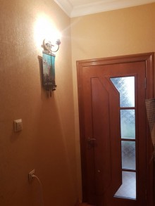 Satılır Köhnə Tikili, Nizami.r, Xalqlar Dostluğu m..m-8