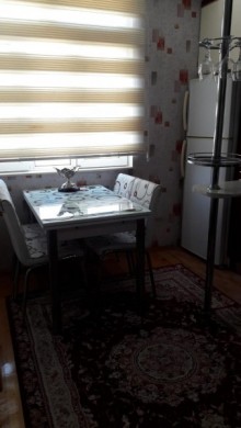 Satılır Köhnə Tikili, Xətai.r-13