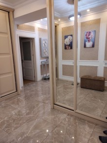 Satılır Yeni Tikili, Səbail.r, Badamdar, Elmlər Akademiyası.m-18