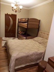 Satılır Köhnə Tikili, Xətai.r, Həzi Aslanov.m-8