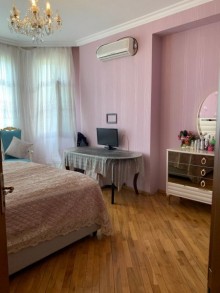 Satılır Yeni Tikili, Nəsimi.r, 4-cü mikrorayon, Memar Əcəmi.m-14