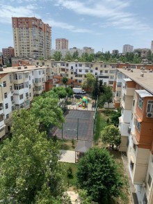 Satılır Yeni Tikili, Nəsimi.r, 4-cü mikrorayon, Memar Əcəmi.m-15