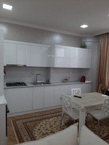 Satılır Yeni Tikili, Xətai.r, Xətai.m-6
