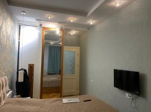 Satılır Yeni Tikili, Binəqədi.r, 8-ci mikrorayon, Azadlıq.m-6
