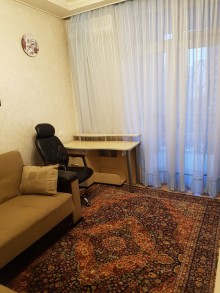 Satılır Köhnə Tikili, Nəsimi.r-6