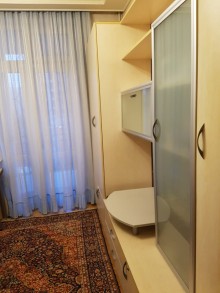 Satılır Köhnə Tikili, Nəsimi.r-14