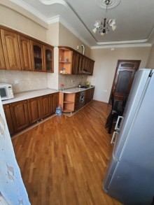 Satılır Yeni Tikili, Binəqədi.r, 7-ci mikrorayon, Azadlıq.m-6