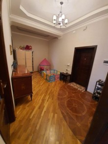 Satılır Yeni Tikili, Binəqədi.r, 7-ci mikrorayon, Azadlıq.m-7