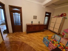 Satılır Yeni Tikili, Binəqədi.r, 7-ci mikrorayon, Azadlıq.m-9