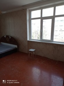 Kirayə (Aylıq) Köhnə Tikili, Binəqədi.r, 8-ci mikrorayon, Azadlıq.m-3