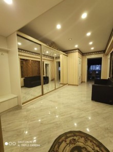 5 otaqli yeni tikililer almaq Inqlab kucesinde, -1