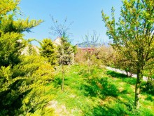 Merdekan qesebesinde  6 sotda villa, -18